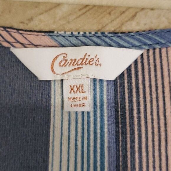 Candie's junior short sleeve wrap top - Picture 4 of 9